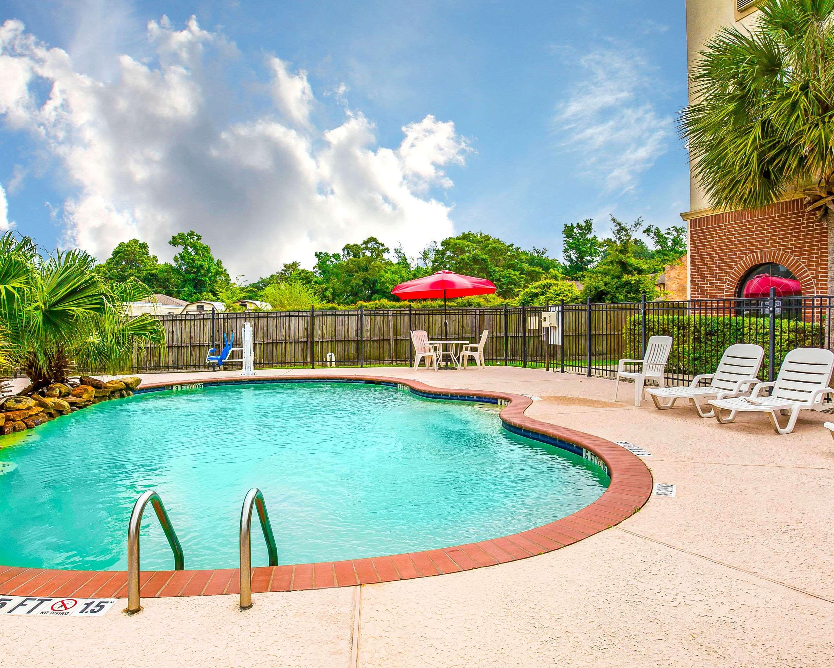 Econo Lodge Inn And Suites Beaumont,Houston>>Beaumont,2 star