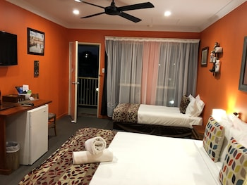 aussie rest motel