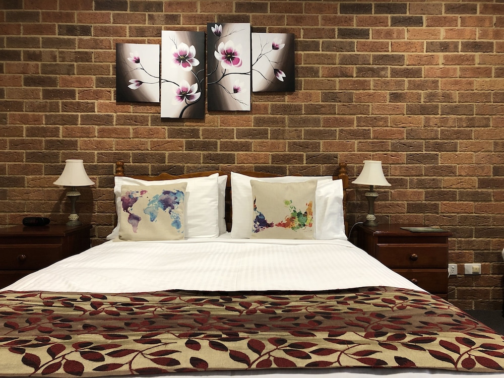 aussie rest motel