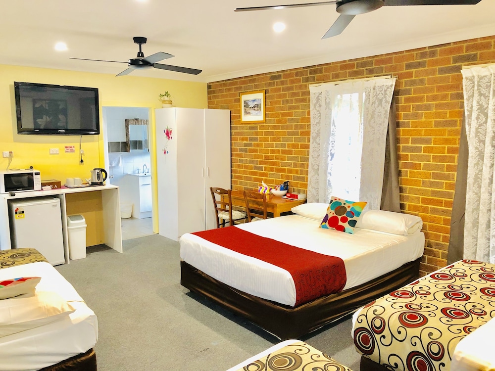 aussie rest motel