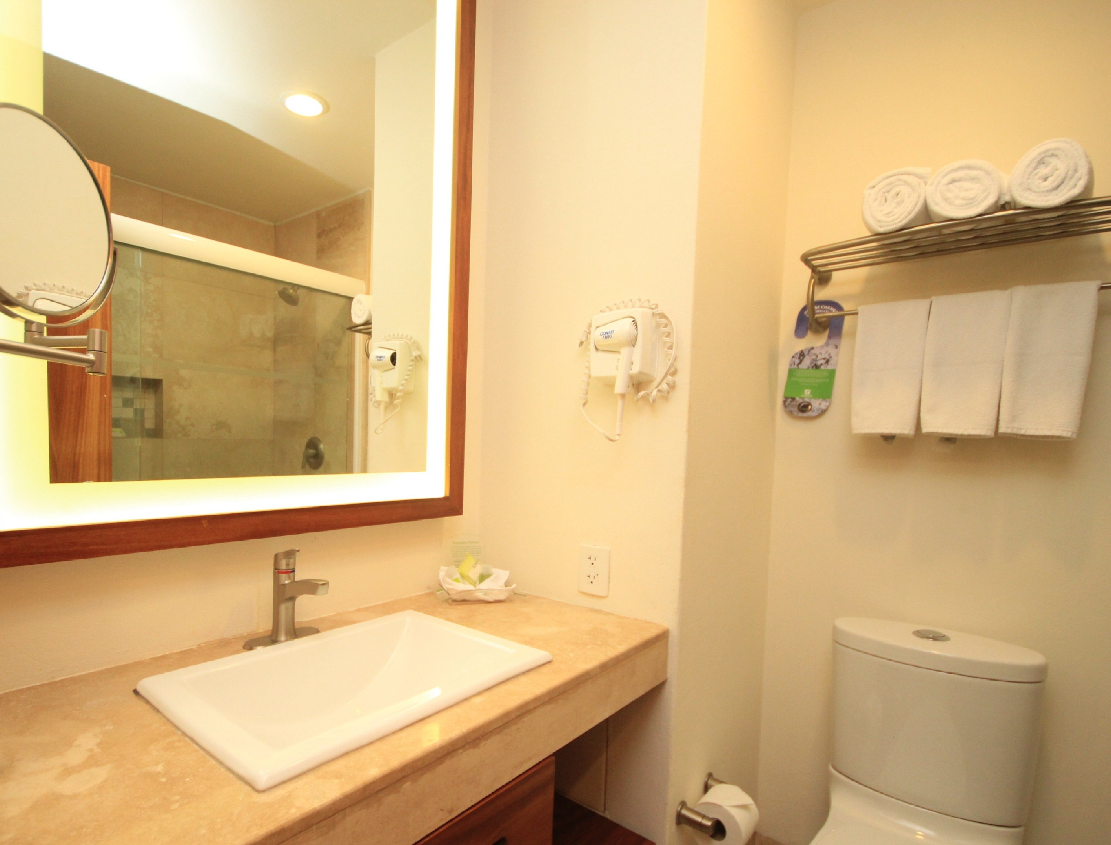 holiday inn huatulco by ihg