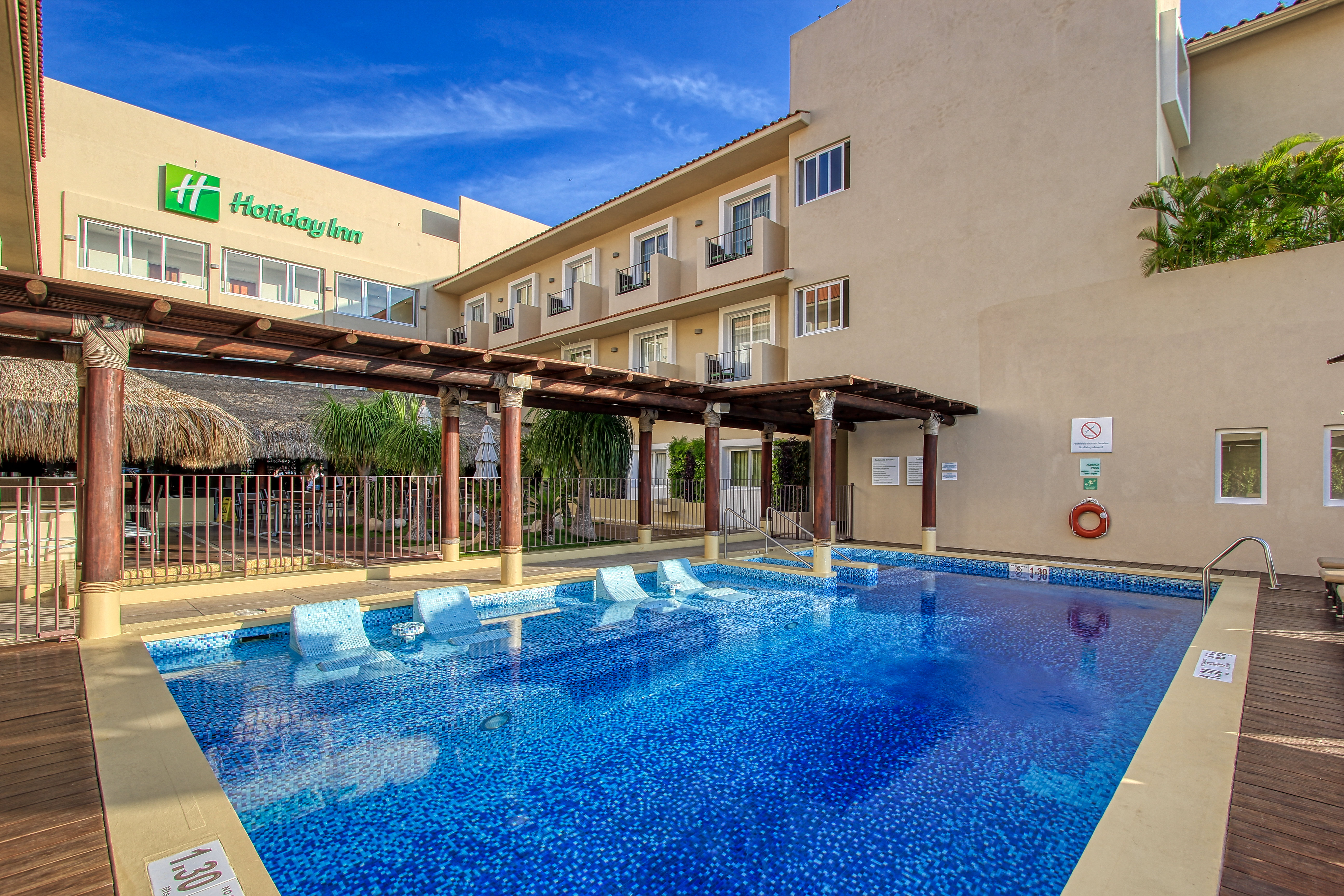 holiday inn huatulco by ihg