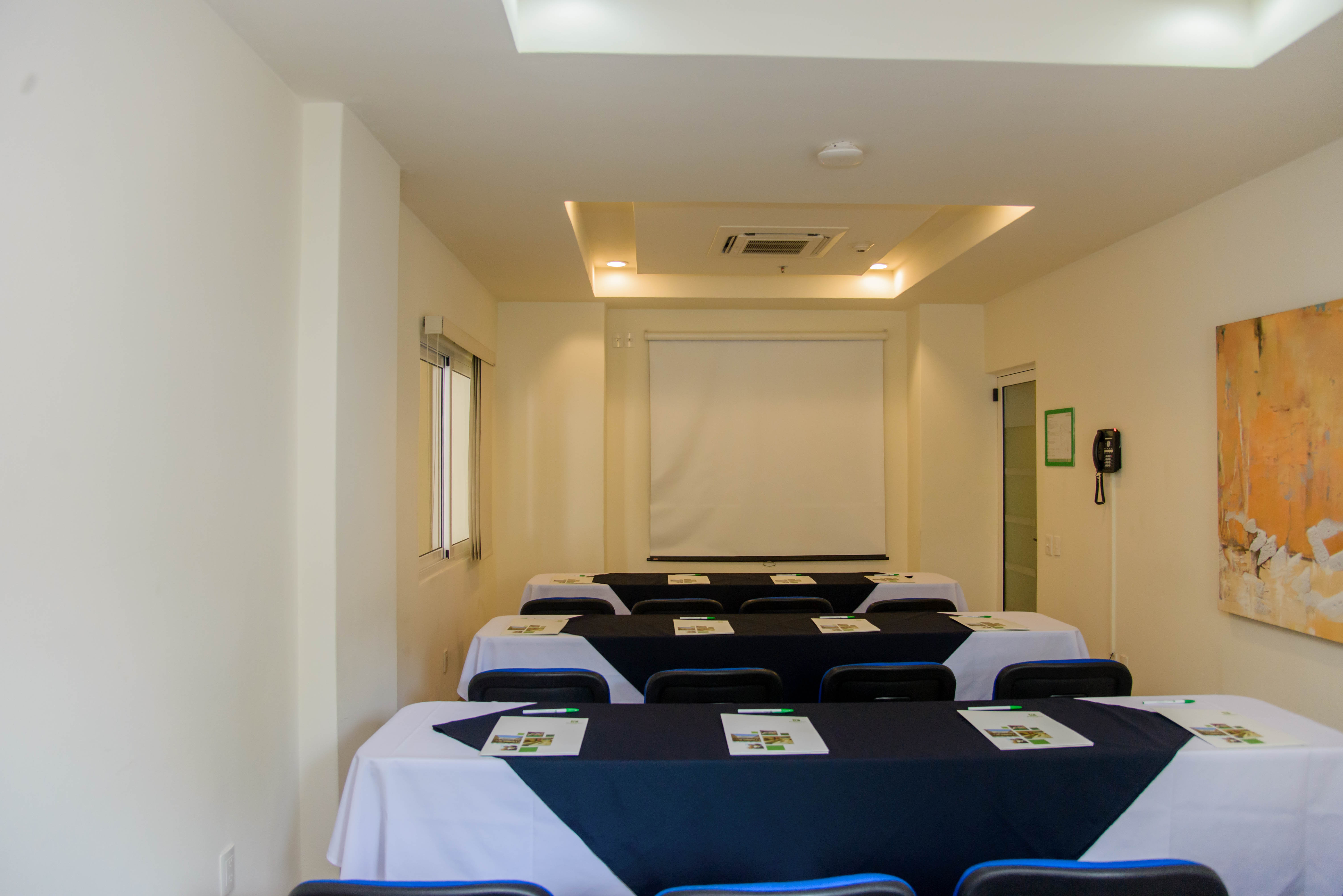 holiday inn huatulco by ihg