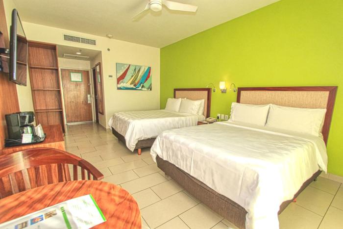 holiday inn huatulco by ihg
