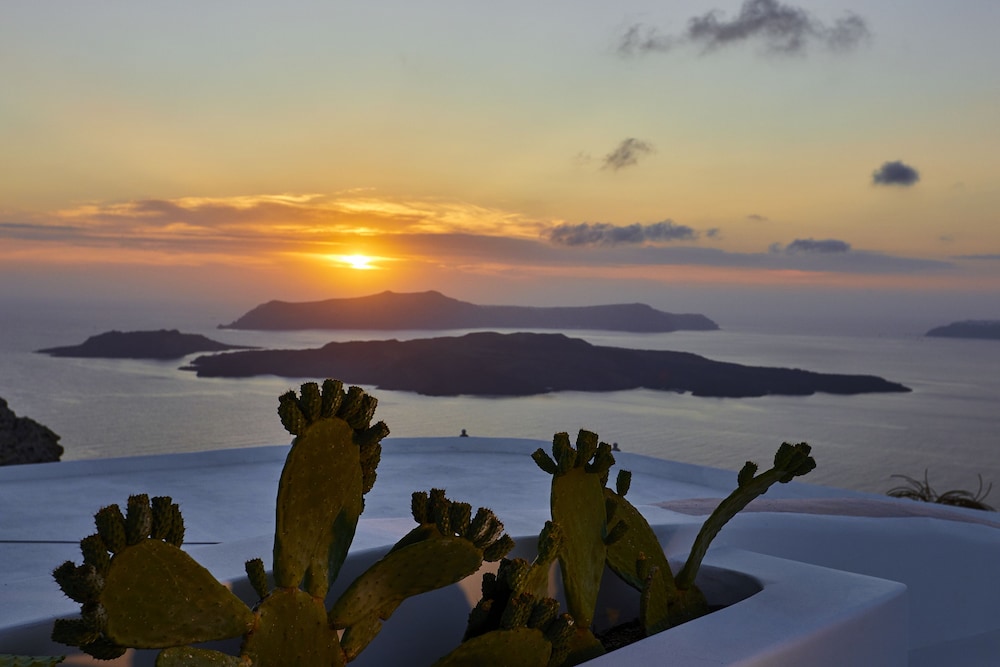 alti santorini suites adults only