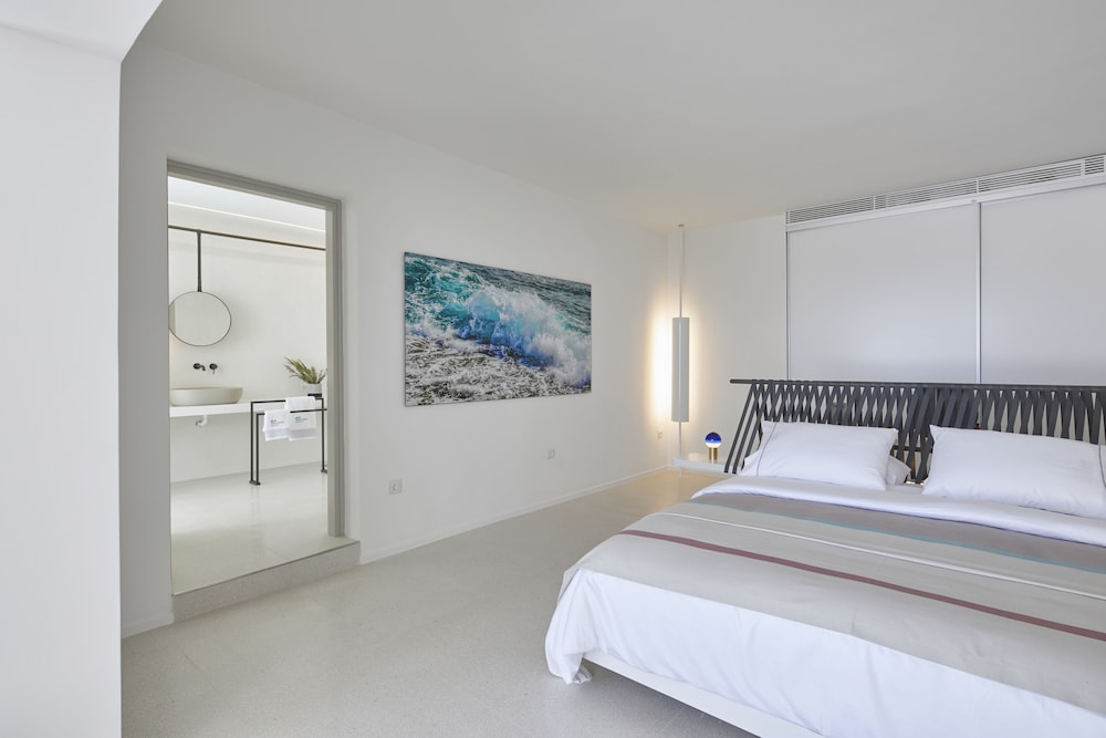 alti santorini suites adults only