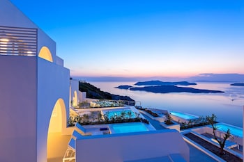 alti santorini suites adults only
