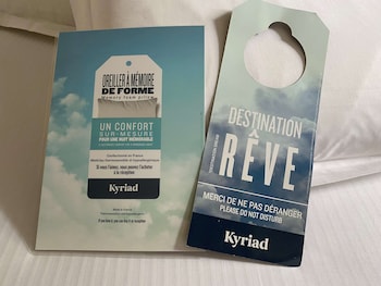 kyriad montpellier aeroport gare tgv sud de france