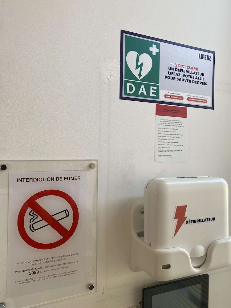 kyriad montpellier aeroport gare tgv sud de france