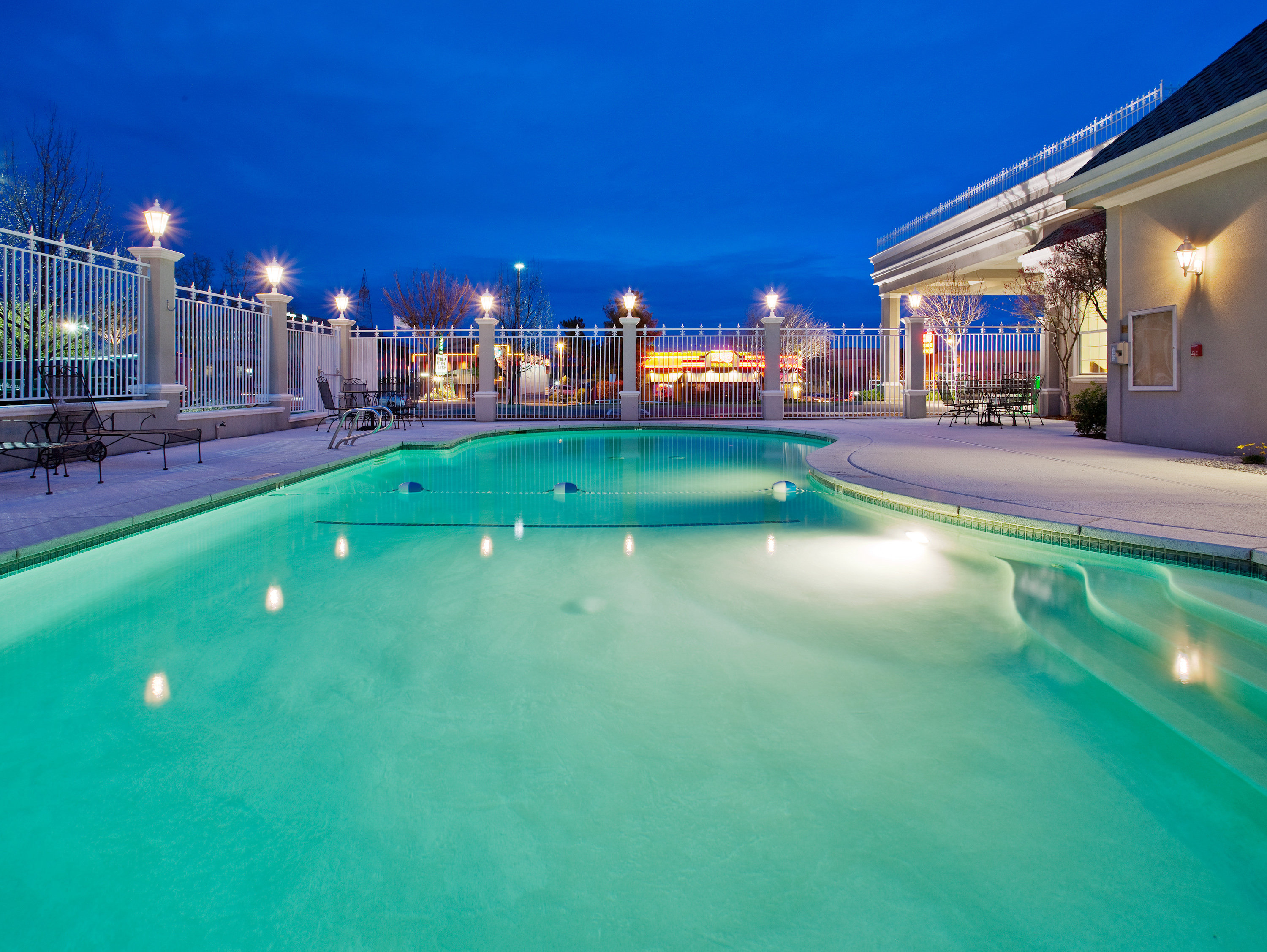 holiday inn redding by ihg