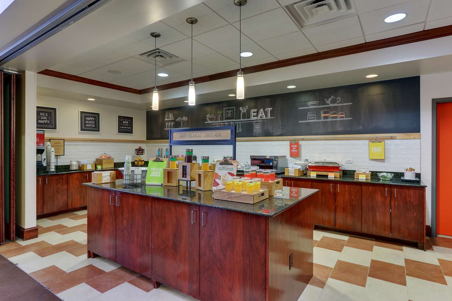 hampton inn and suites indianapolis airport