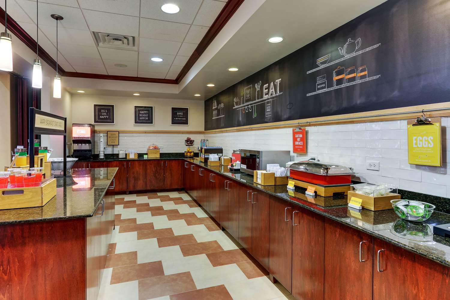 hampton inn and suites indianapolis airport