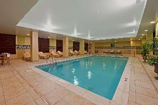 hampton inn and suites indianapolis airport
