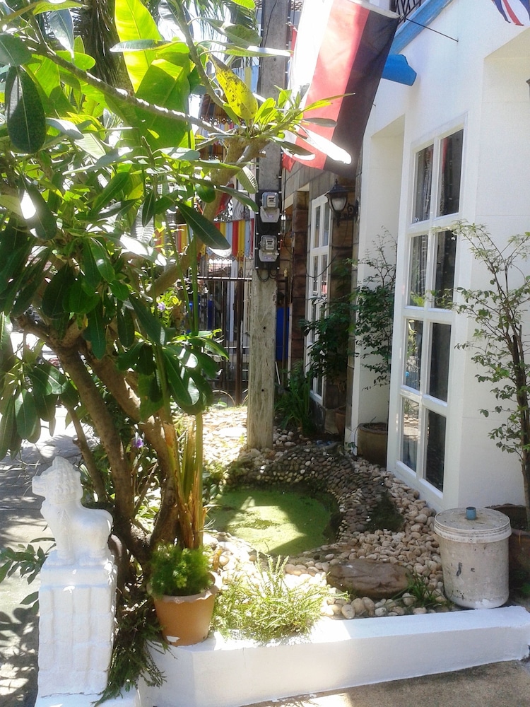 summer breeze inn hotel