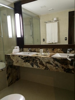 royal atlantica macae hotel