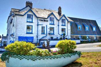 the lion hotel