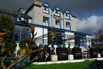 the lion hotel