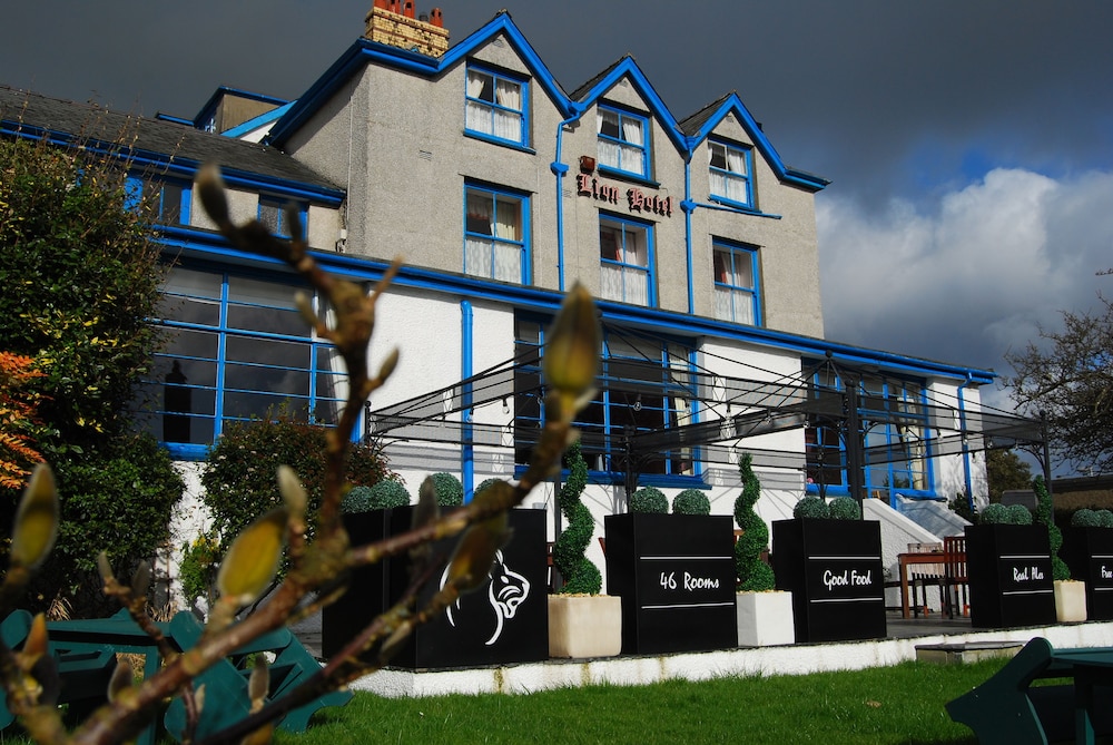 the lion hotel