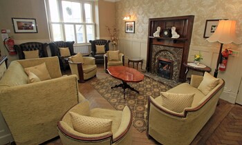 the lion hotel