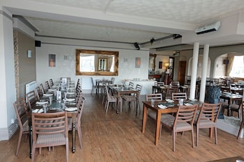 the lion hotel