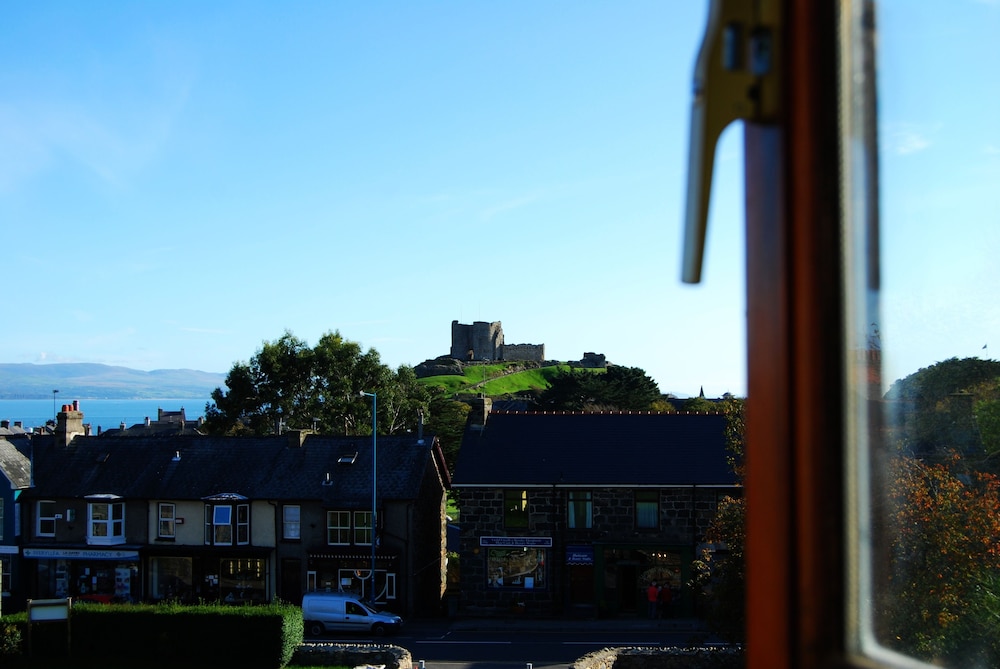 criccieth