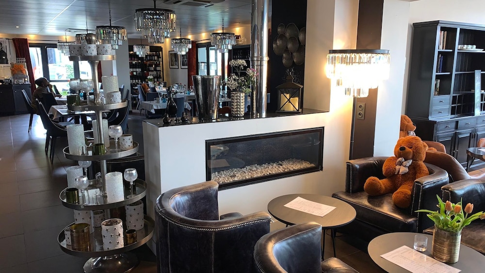hotel acadie eragny sur oise