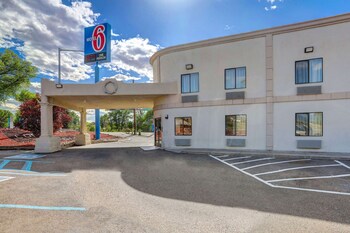 motel 6 espanola nm