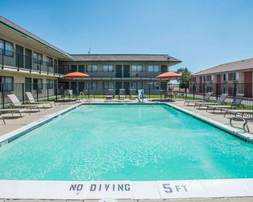 rodeway inn greeley