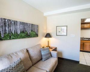 rodeway inn greeley
