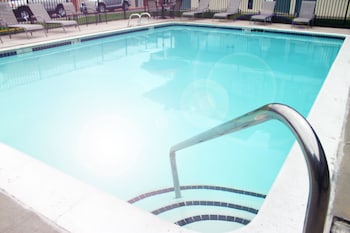 rodeway inn greeley