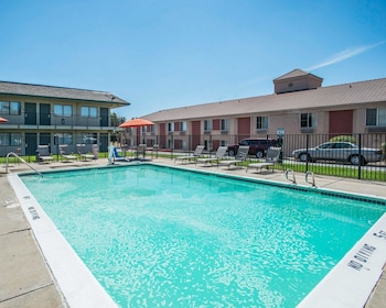 rodeway inn greeley