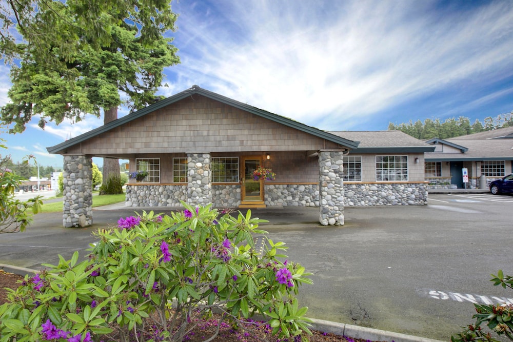 poulsbo inn and suites