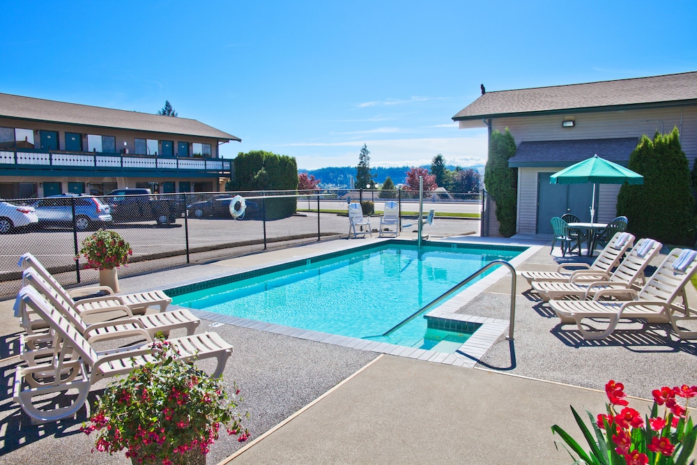 poulsbo inn and suites