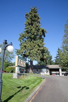 poulsbo inn and suites