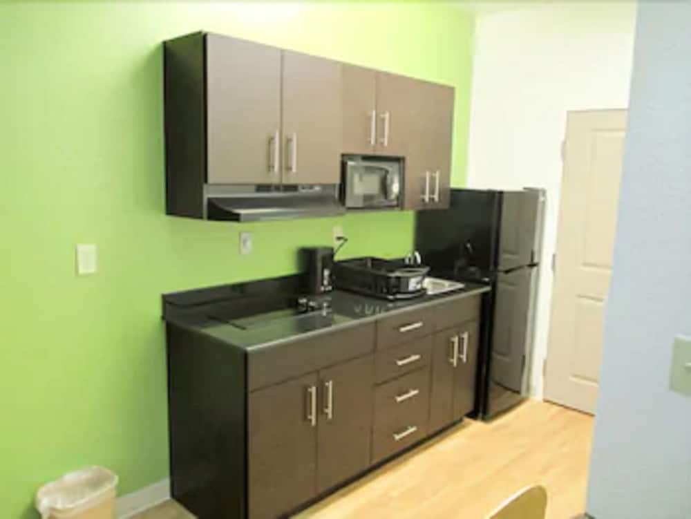 studio 6 sweetwater tx