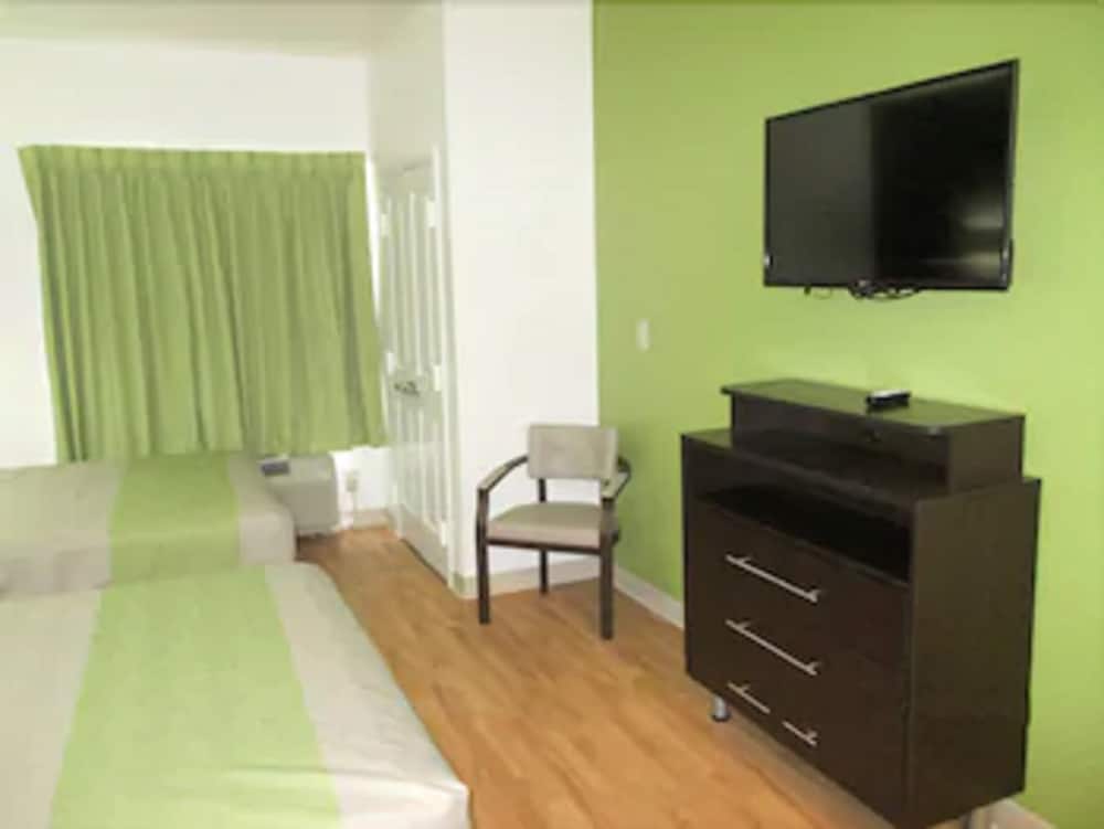 studio 6 sweetwater tx