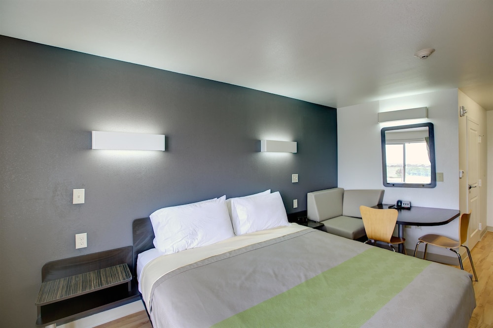 studio 6 sweetwater tx