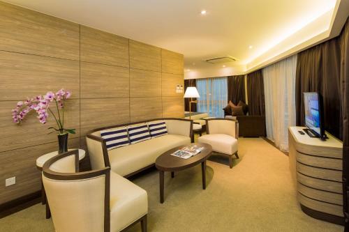 republic of singapore yacht club