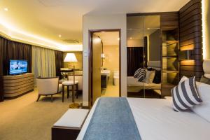 republic of singapore yacht club