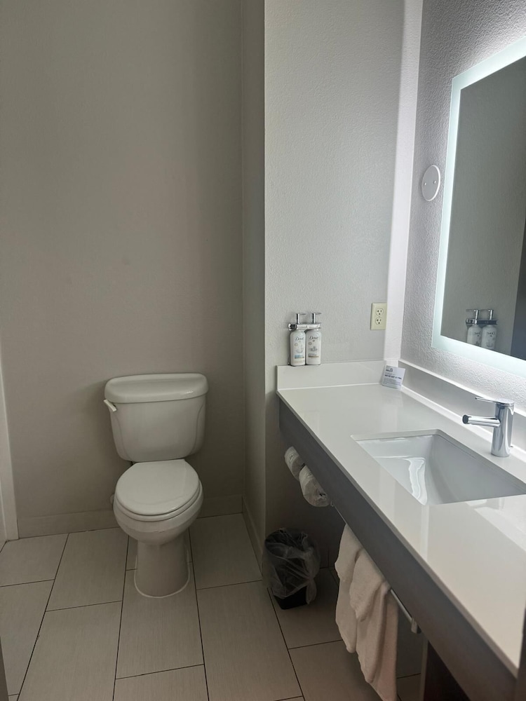 holiday inn express hotel and suites ripley by ihg