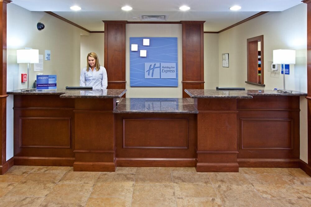 holiday inn express hotel and suites ripley by ihg