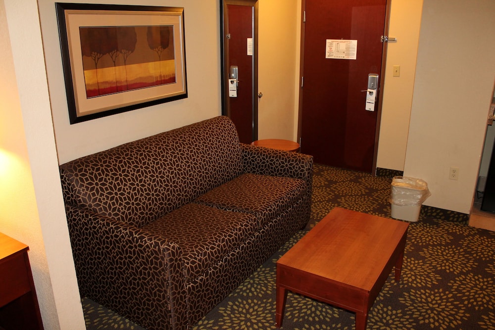 holiday inn express hotel and suites ripley by ihg