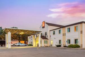 Econo Lodge,Deadwood>>Belle Fourche,2 star