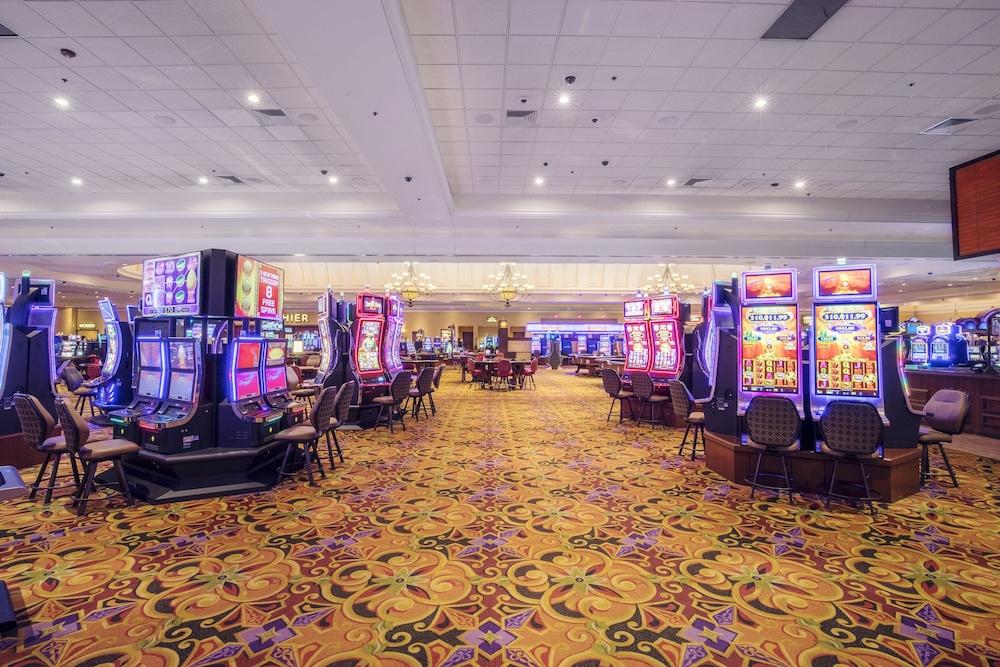 casino queen hotel