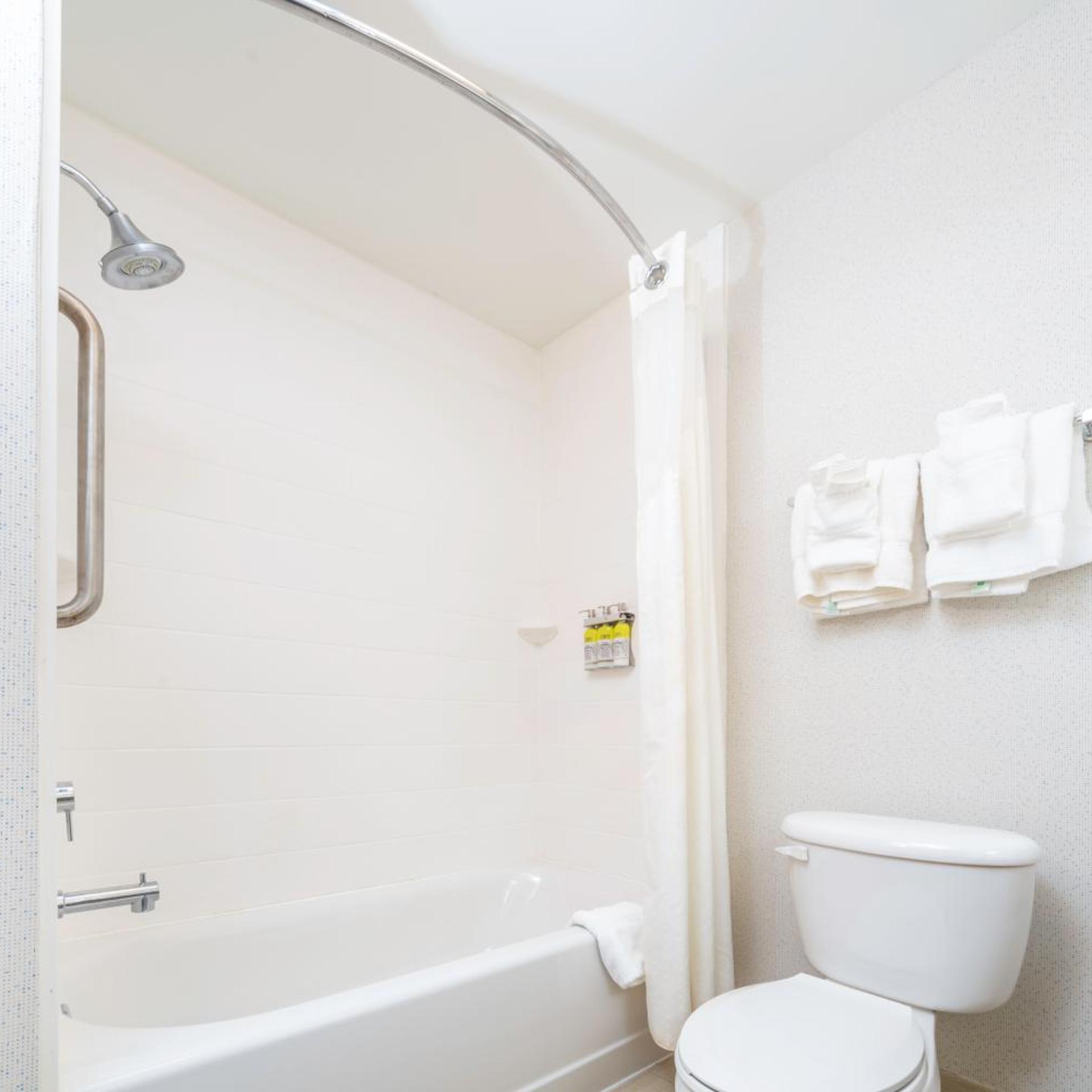 holiday inn express rochelle by ihg