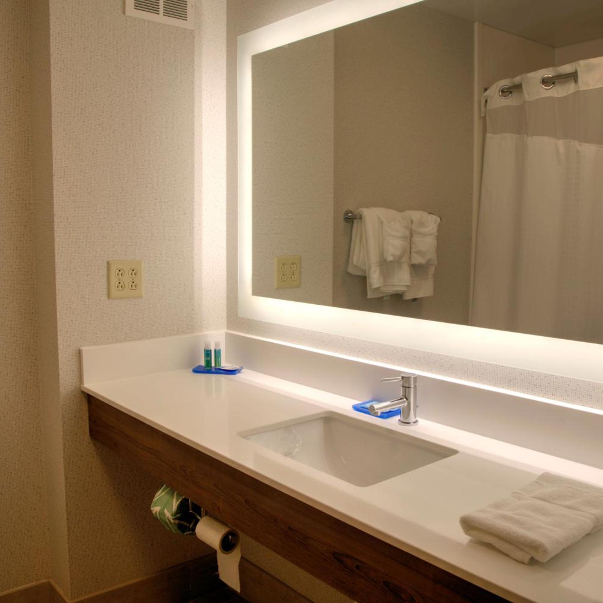 holiday inn express rochelle by ihg