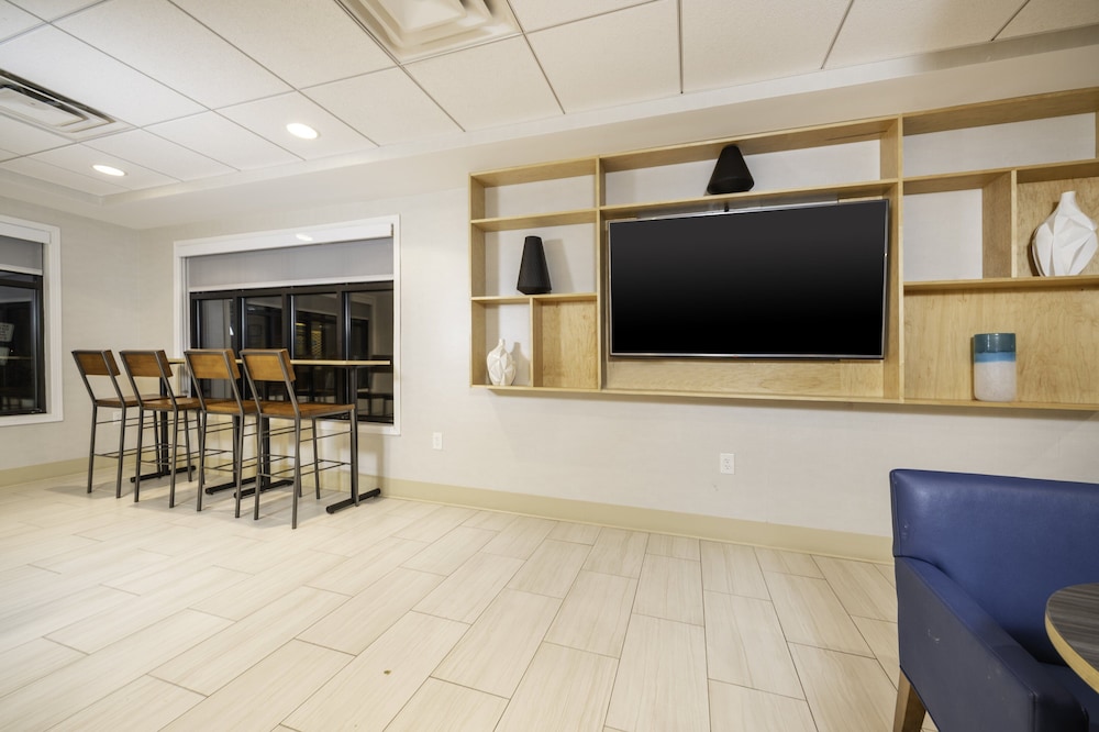 holiday inn express rochelle by ihg