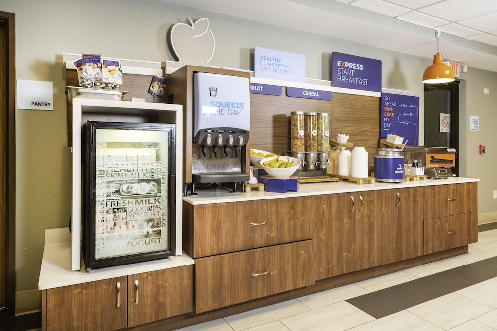 holiday inn express rochelle by ihg