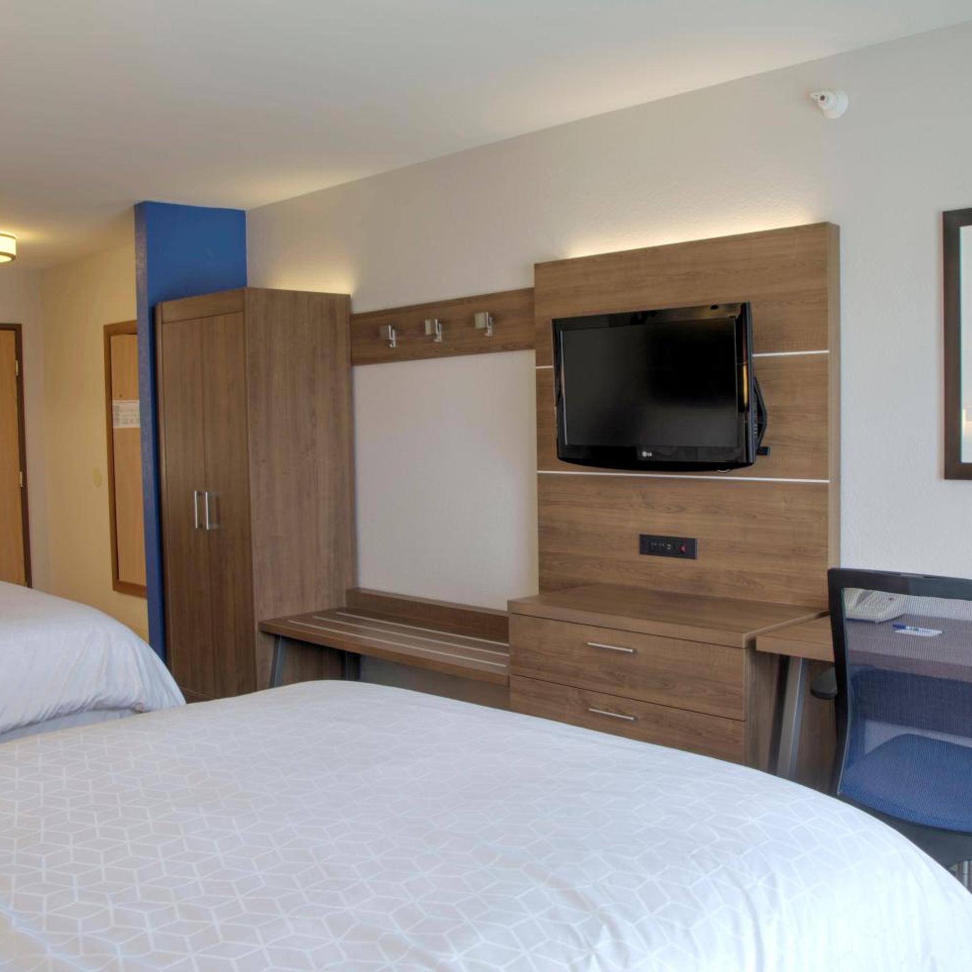 holiday inn express rochelle by ihg