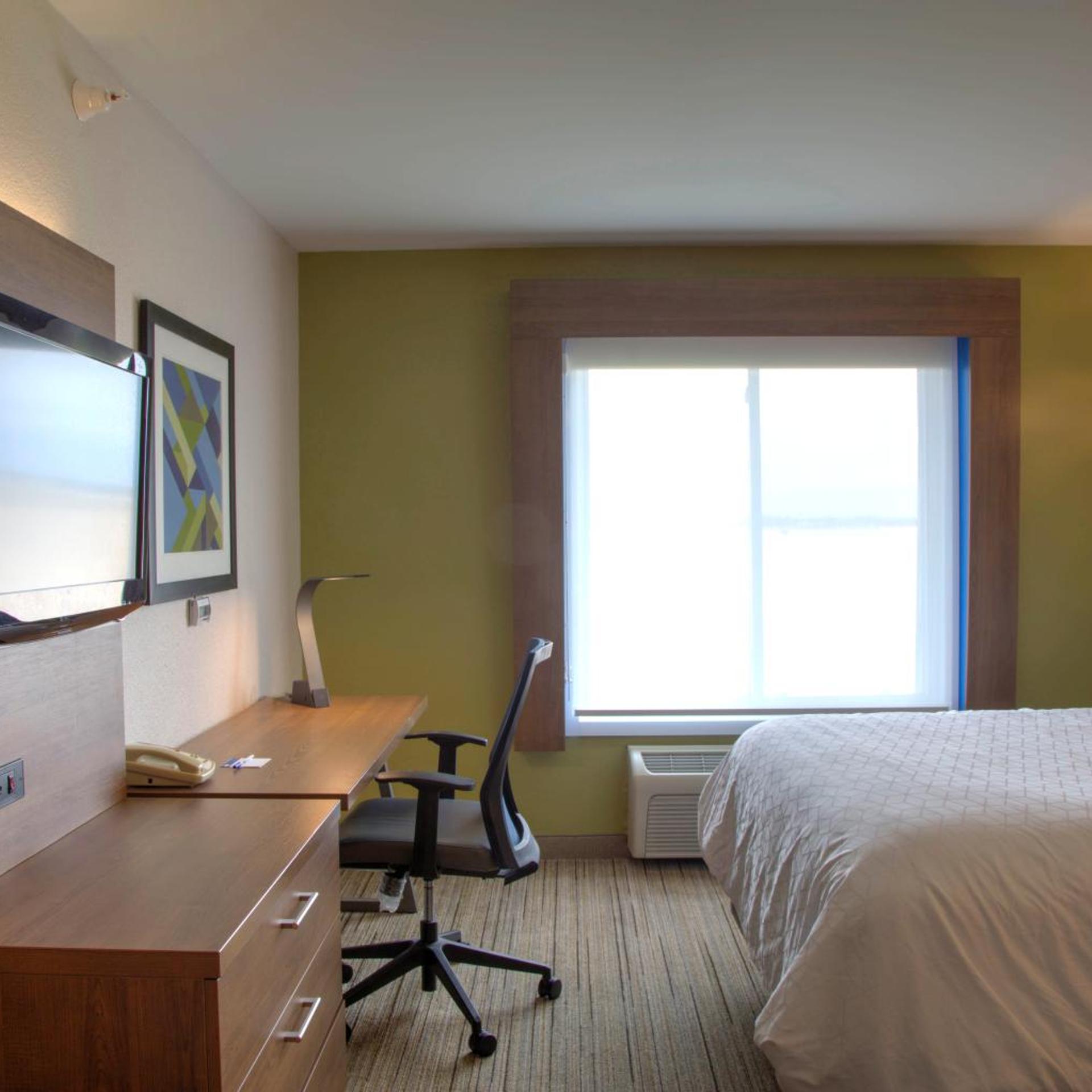 holiday inn express rochelle by ihg
